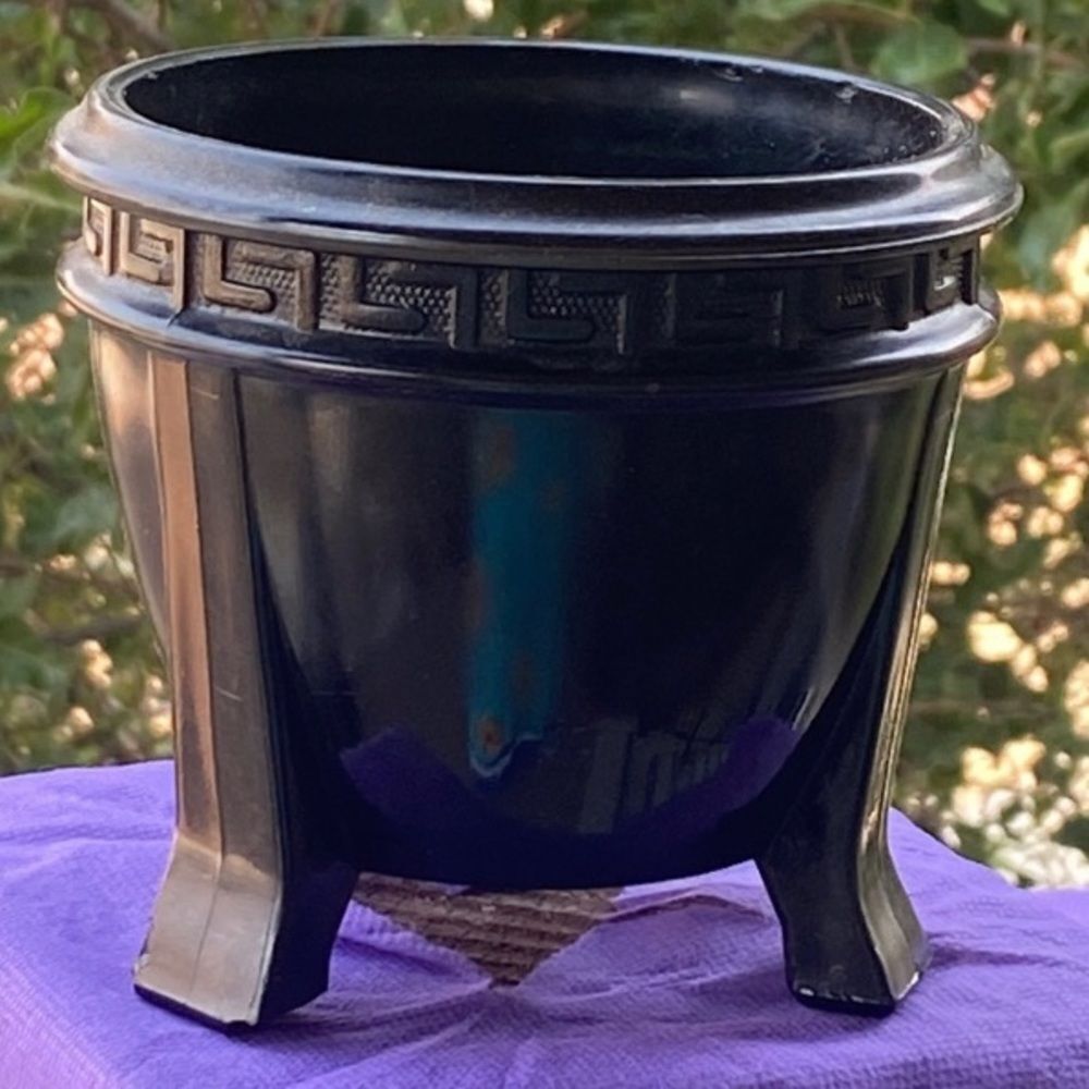 Antique LE Smith Amethyst Greek Black Key Glass Vase Made In USA Home Decor